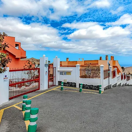 Apartman Brisa Two Bedroom With Amazing View And Pool