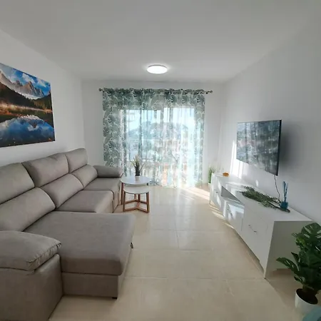 شقة Brisa Two Bedroom With Amazing View And Pool *